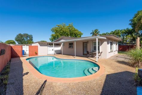 2016 SW 37th Avenue Fort Lauderdale FL 33312