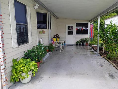 3353 Lake Overlook Place Lantana FL 33462