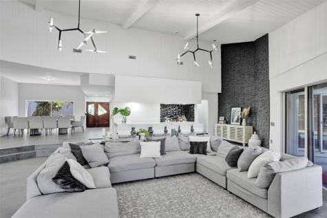 349 Jacaranda Drive Plantation FL 33324