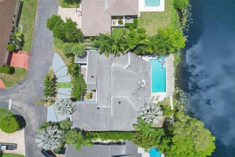 349 Jacaranda Drive Plantation FL 33324