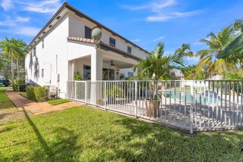 2028 SW 176th Terrace Miramar FL 33029