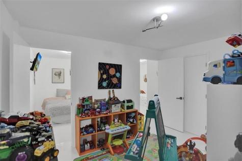 3101 NE 164th Street North Miami Beach FL 33160