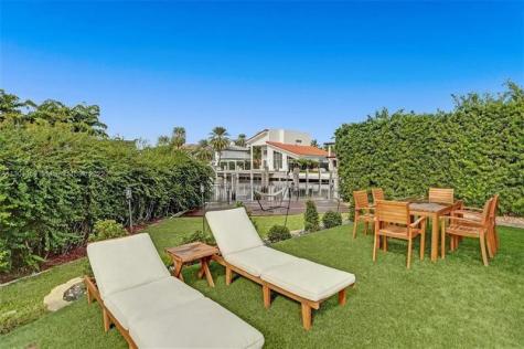 3101 NE 164th Street North Miami Beach FL 33160