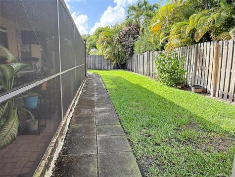 8725 SW 56th Place Cooper City FL 33328
