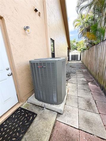 8725 SW 56th Place Cooper City FL 33328