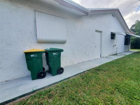 7003 NW 94th Terrace Tamarac FL 33321