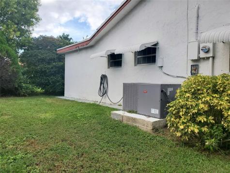 7003 NW 94th Terrace Tamarac FL 33321