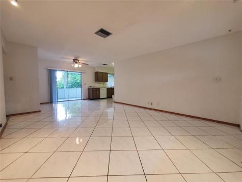 7003 NW 94th Terrace Tamarac FL 33321