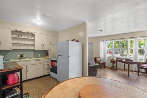 2420 NE 7th Avenue Wilton Manors FL 33305