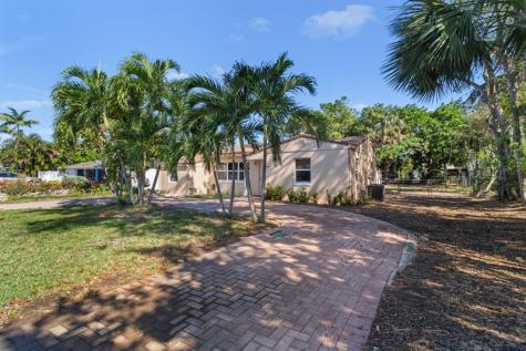 2420 NE 7th Avenue Wilton Manors FL 33305