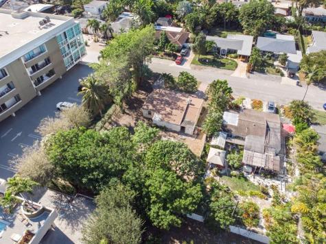 2420 NE 7th Avenue Wilton Manors FL 33305