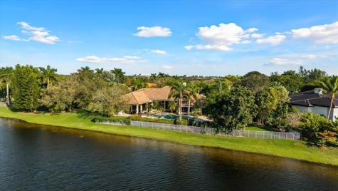 3060 Paddock Road Weston FL 33331