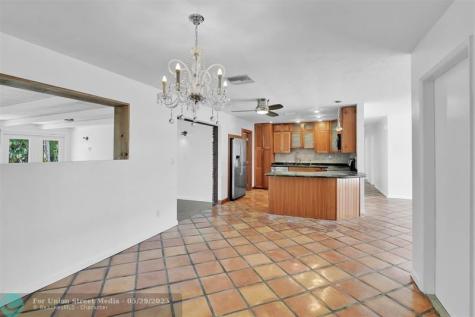 341 SE 8th Street Pompano Beach FL 33060