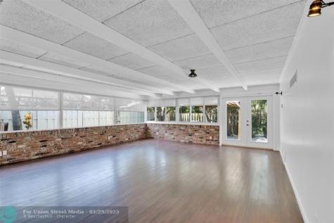 341 SE 8th Street Pompano Beach FL 33060