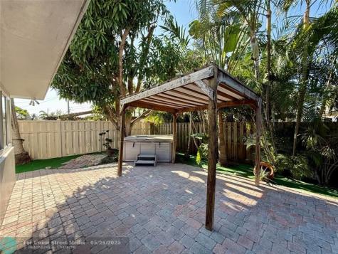 341 SE 8th Street Pompano Beach FL 33060