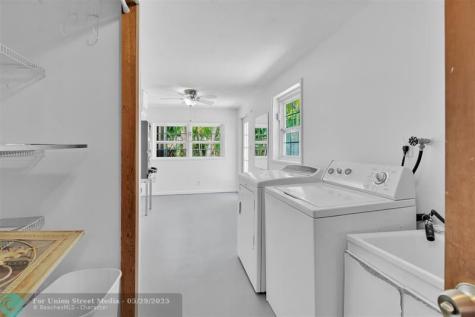 341 SE 8th Street Pompano Beach FL 33060