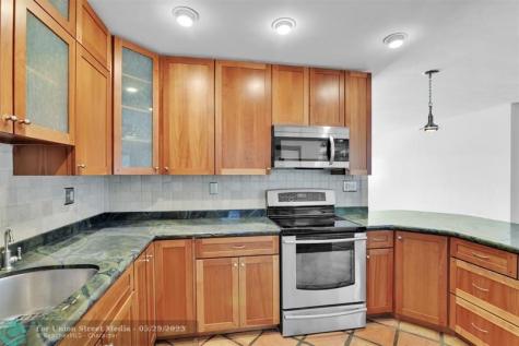 341 SE 8th Street Pompano Beach FL 33060