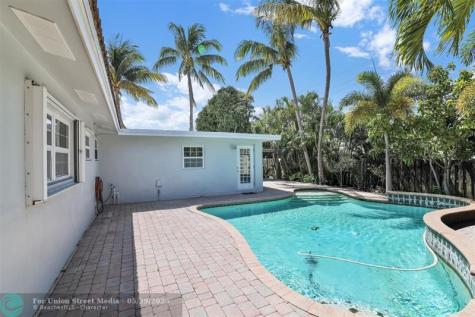 341 SE 8th Street Pompano Beach FL 33060