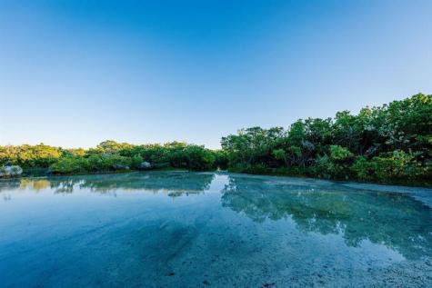 104 Ocean Shores Drive Key Largo FL 33037