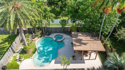 223 SE 7th Street Dania Beach FL 33004