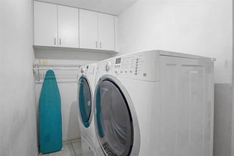 223 SE 7th Street Dania Beach FL 33004