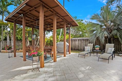 223 SE 7th Street Dania Beach FL 33004