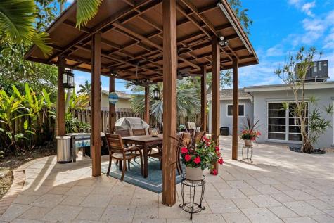 223 SE 7th Street Dania Beach FL 33004