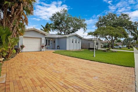 223 SE 7th Street Dania Beach FL 33004