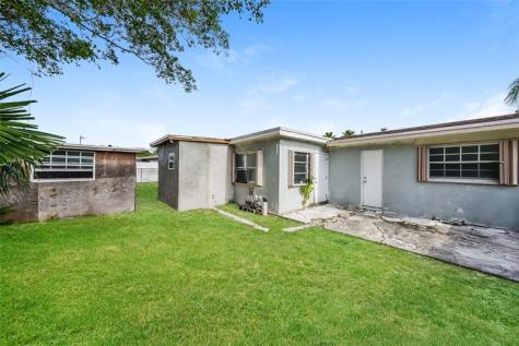 1351 SW 10th Avenue Deerfield Beach FL 33441