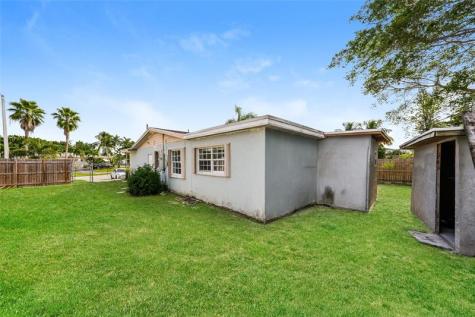 1351 SW 10th Avenue Deerfield Beach FL 33441