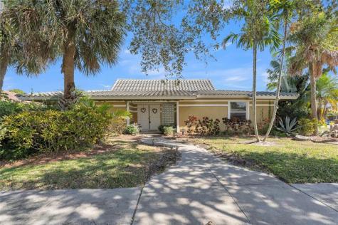 1698 SW 7th Court Boca Raton FL 33486