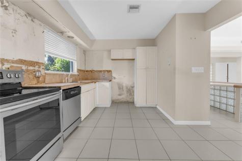 1698 SW 7th Court Boca Raton FL 33486