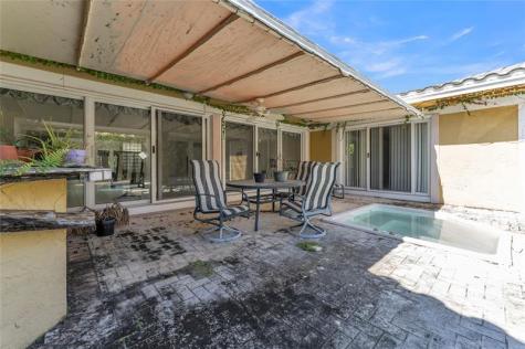 1698 SW 7th Court Boca Raton FL 33486