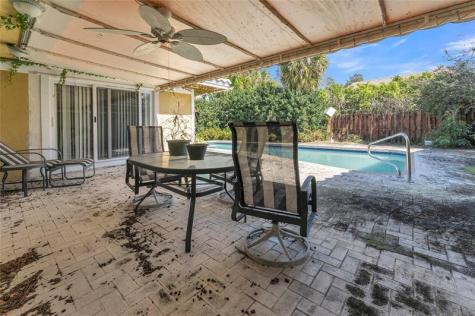 1698 SW 7th Court Boca Raton FL 33486