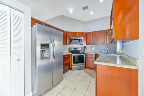 1347 Seagrape Circle Weston FL 33326