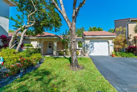 1347 Seagrape Circle Weston FL 33326