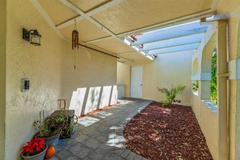1347 Seagrape Circle Weston FL 33326