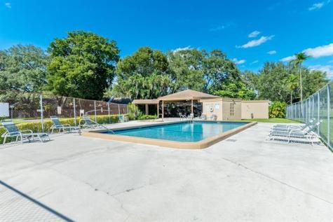1347 Seagrape Circle Weston FL 33326