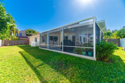 1347 Seagrape Circle Weston FL 33326