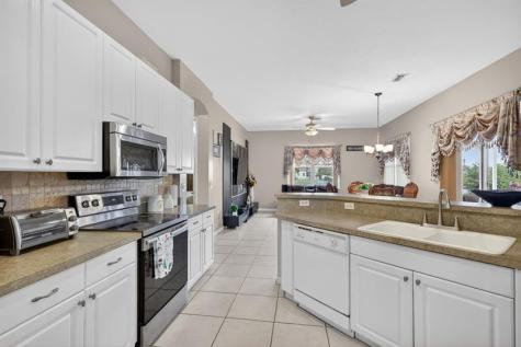544 SW Lake Manatee Way Port St Lucie FL 34986