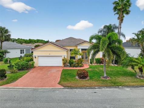 544 SW Lake Manatee Way Port St Lucie FL 34986