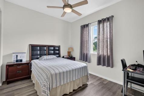544 SW Lake Manatee Way Port St Lucie FL 34986