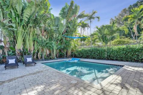 4750 NE 8 Terrace Oakland Park FL 33334