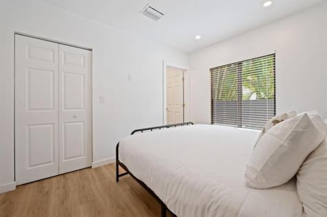 648 NE 16th Terrace Fort Lauderdale FL 33304