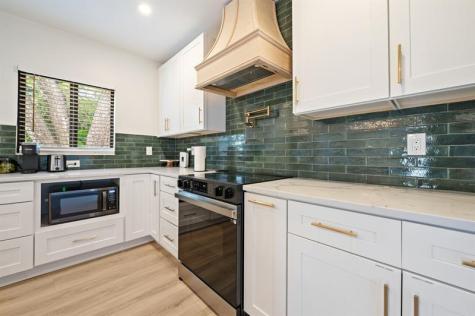 648 NE 16th Terrace Fort Lauderdale FL 33304