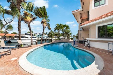 2865 NE 19th Street Pompano Beach FL 33062