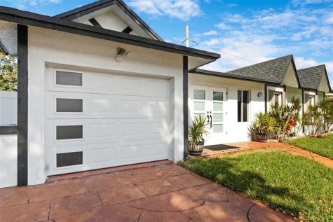 9231 N Cypress Circle Miramar FL 33025