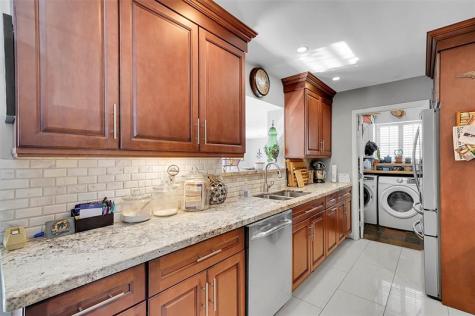 108 SE 14th Court Deerfield Beach FL 33441