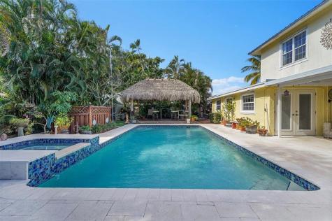 108 SE 14th Court Deerfield Beach FL 33441