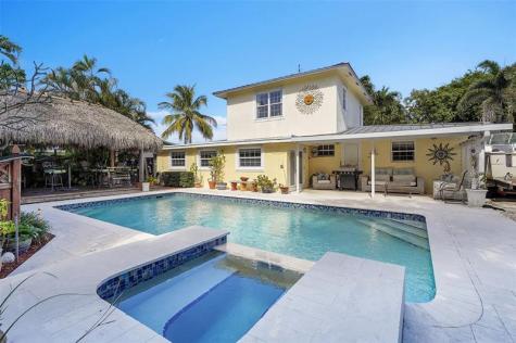 108 SE 14th Court Deerfield Beach FL 33441